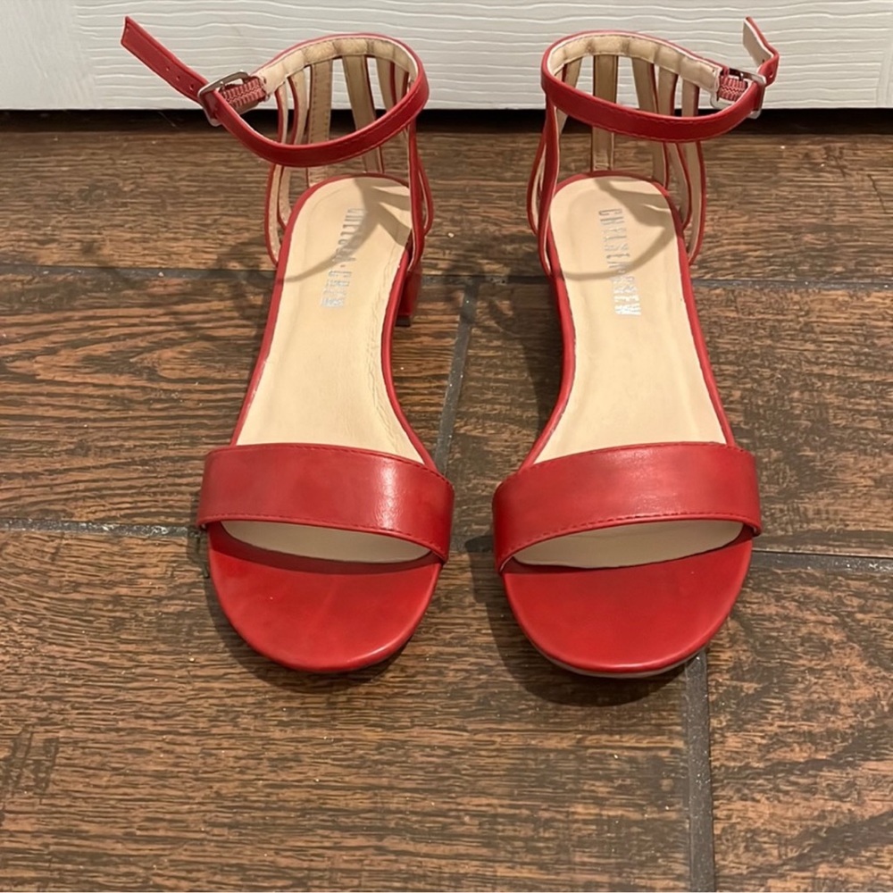 New Chelsea Crew Red Sandals